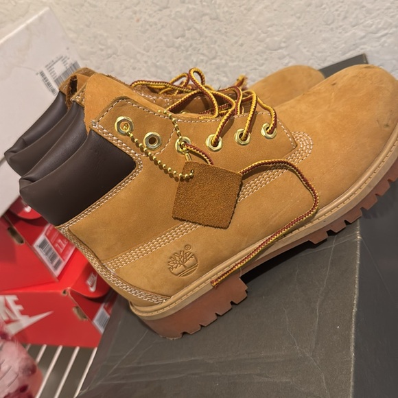 Timberland - Picture 3 of 3